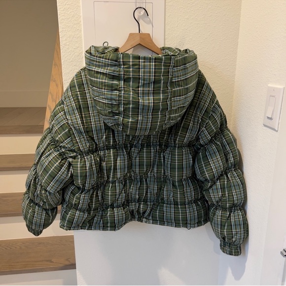 New w/ Flaw Free People Party Of One Puffer Jacket in Olive Green Plaid Combo - Picture 6 of 11